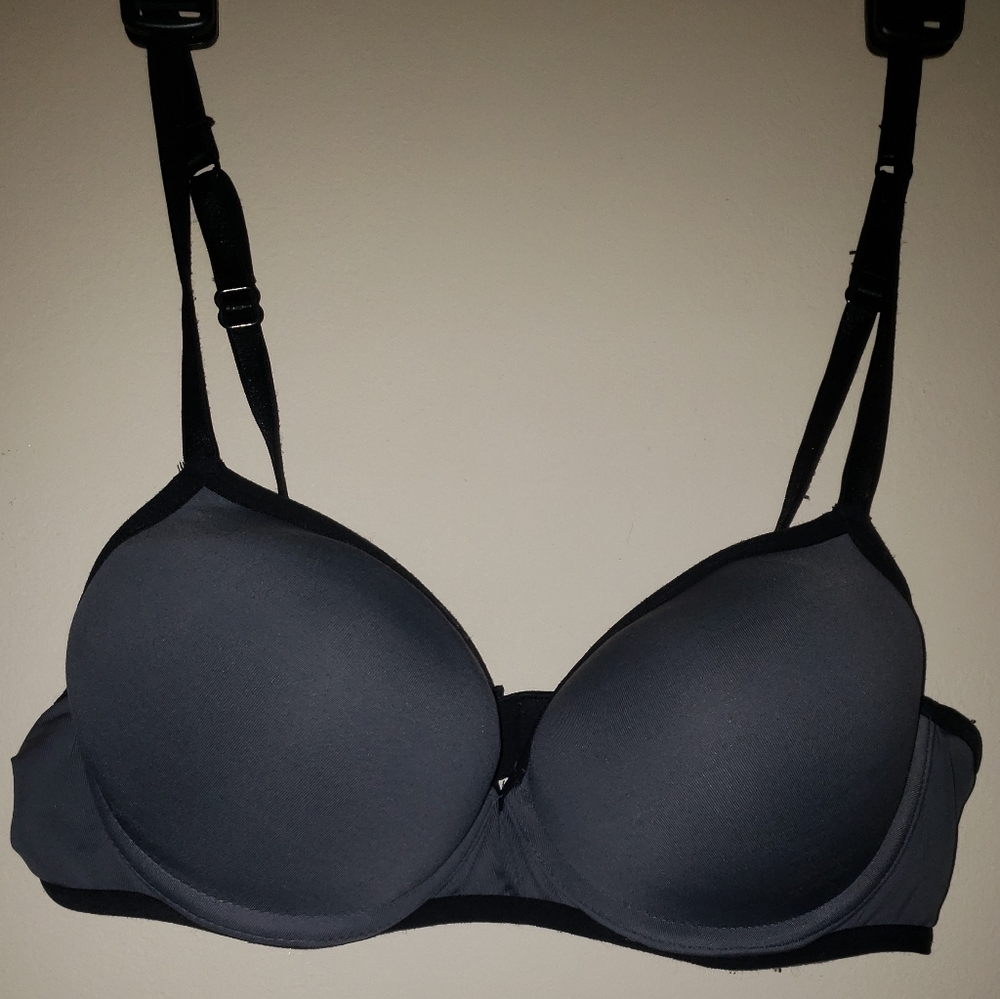 Candie's bra